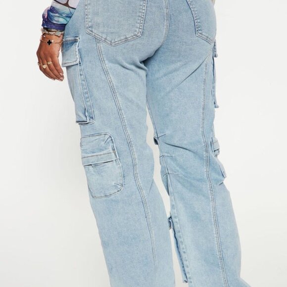 Fairfax High Rise Stretch Cargo Jeans - Light Wash - Picture 3 of 4